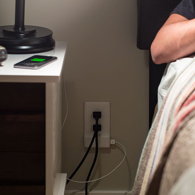 AmyPhillips1435's tweet image. Win a set of #SnapPower USB Chargers and a Guidelight! toptidings.net/win-a-set-of-s…