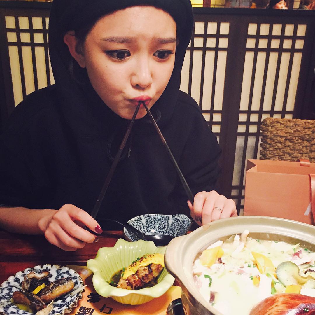 [OTHER][15-02-2014]SooYong tạo tài khoản Instagram và Weibo + Selca mới của cô - Page 9 CTrOXLmUYAA0V_q