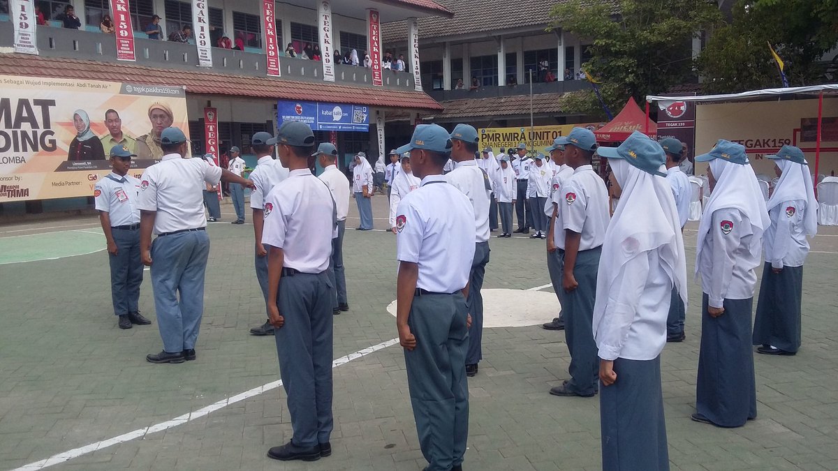Tegak_159's tweet photo. #LTUS dari SMAN 1 Maros #Tegak159BagianV @paskibra159 https://t.co/HN8jQHbkBd
