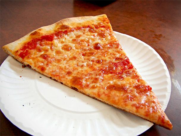ItsFoodPics's tweet photo. Friends come and go, but pizza is forever https://t.co/3JBqN8dpgy