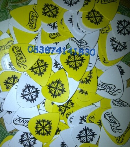 Ukuran 1mm DGT print
Minimal order 1gros (144pick)
Info lengkap cek pickguitars.blogspot.com