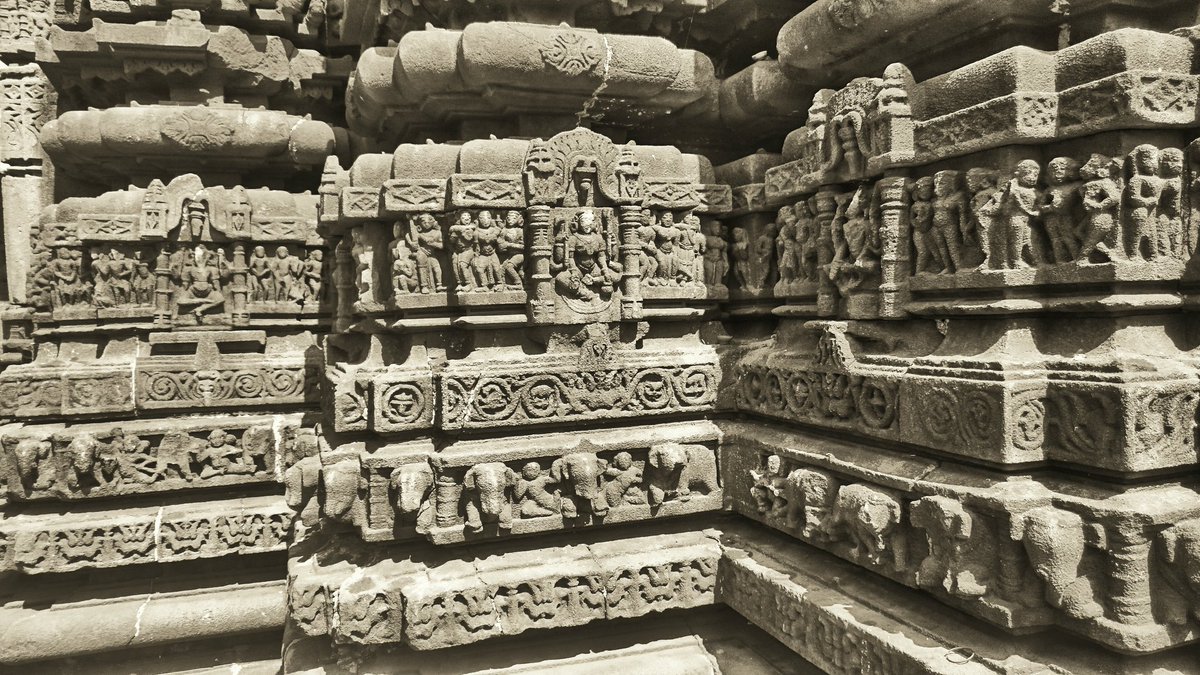 anushankarn's tweet photo. The 1000 year old Shiva Temple at Ambernath. The suburbs of #Mumbai have no dearth of #heritage! @sudhagee https://t.co/BG5lJQwfuq