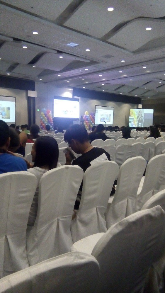 deminathan's tweet image. last talk for day 1 #DevCon2015 #GoOpenSourcePH #DevConPH