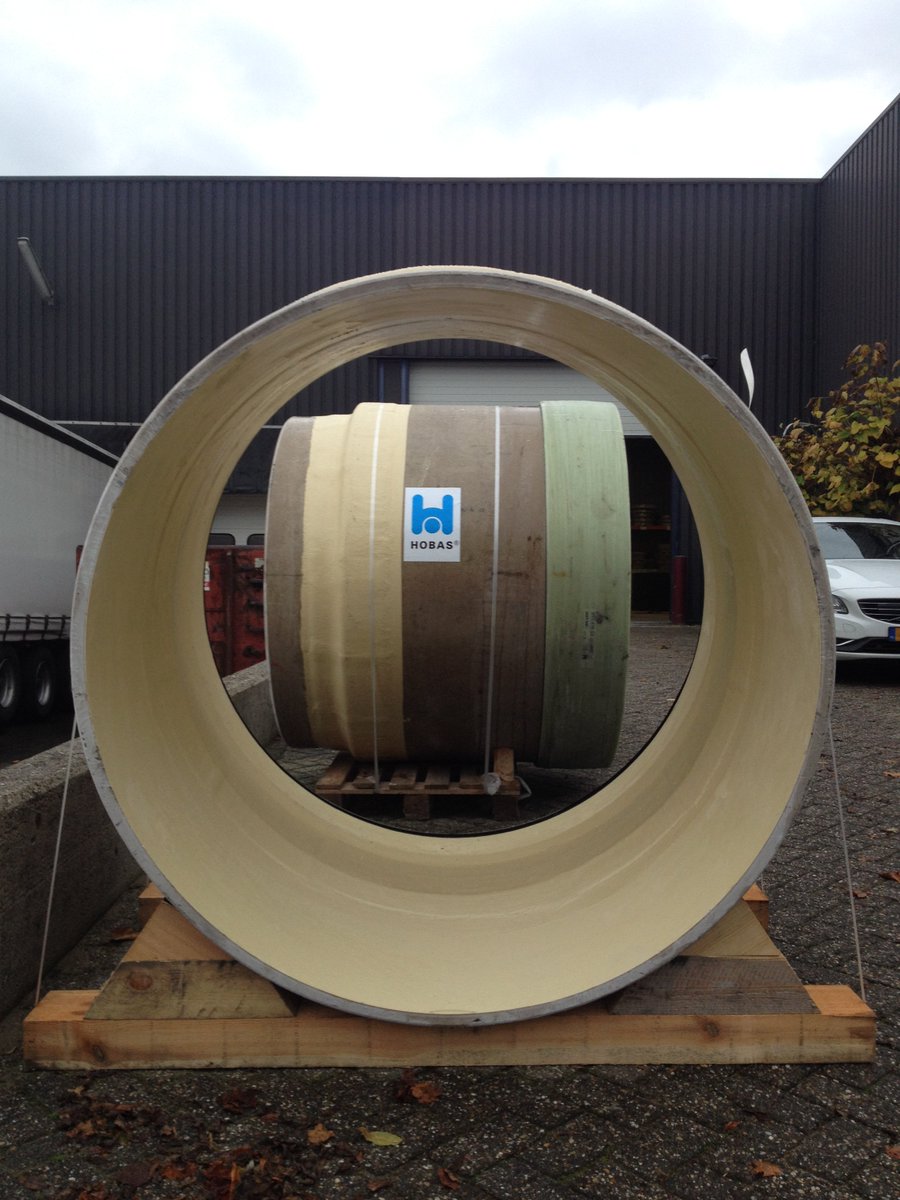 HOBASBenelux's tweet photo. Er staat weer een vracht kwaliteit klaar voor vertrek #HOBAS_MAKE_THINGS_HAPPEN #HOBAS_CC_GVK https://t.co/fWr2QE9yMk