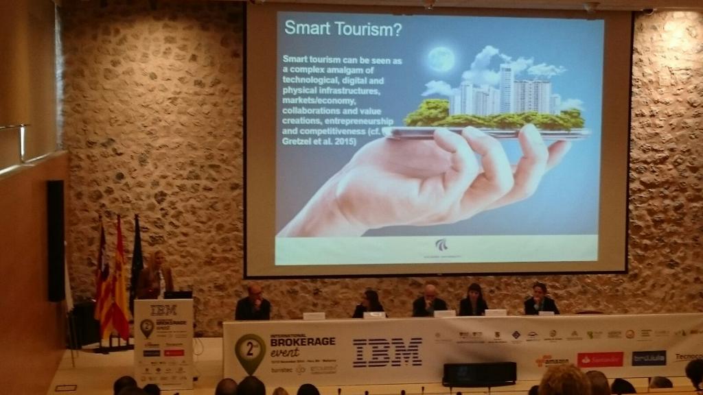 BEbyTuristec's tweet photo. #TanjaKnoblauchNielsen, Aalborg University Dk, presents to us #Inteligent destinations and their specialization https://t.co/2kBAqwUvBZ