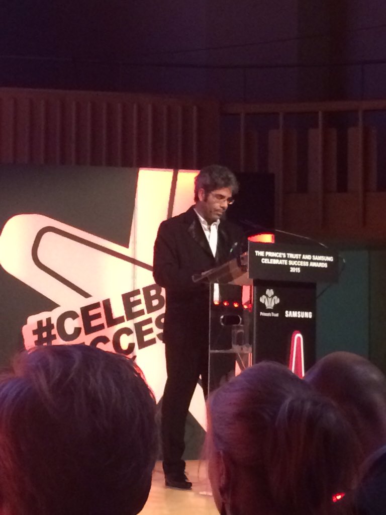 terriannmusic's tweet photo. My amazing mentor @eagleiukcom presenting @PrincesTrust #CelebrateSuccess last night! Smashing job done D Dunk! 😜 https://t.co/O4bWo3rray