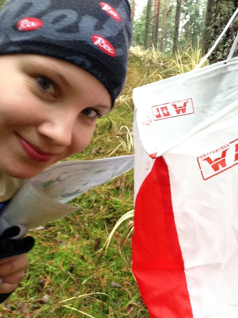 Koivujokimia's tweet image. Tänään ei pysty seuraa #FOSM2015 livestreamilta koska #arvierumäki valmistelut käynnissä. Kaikki #rastit löyty 💪✌️