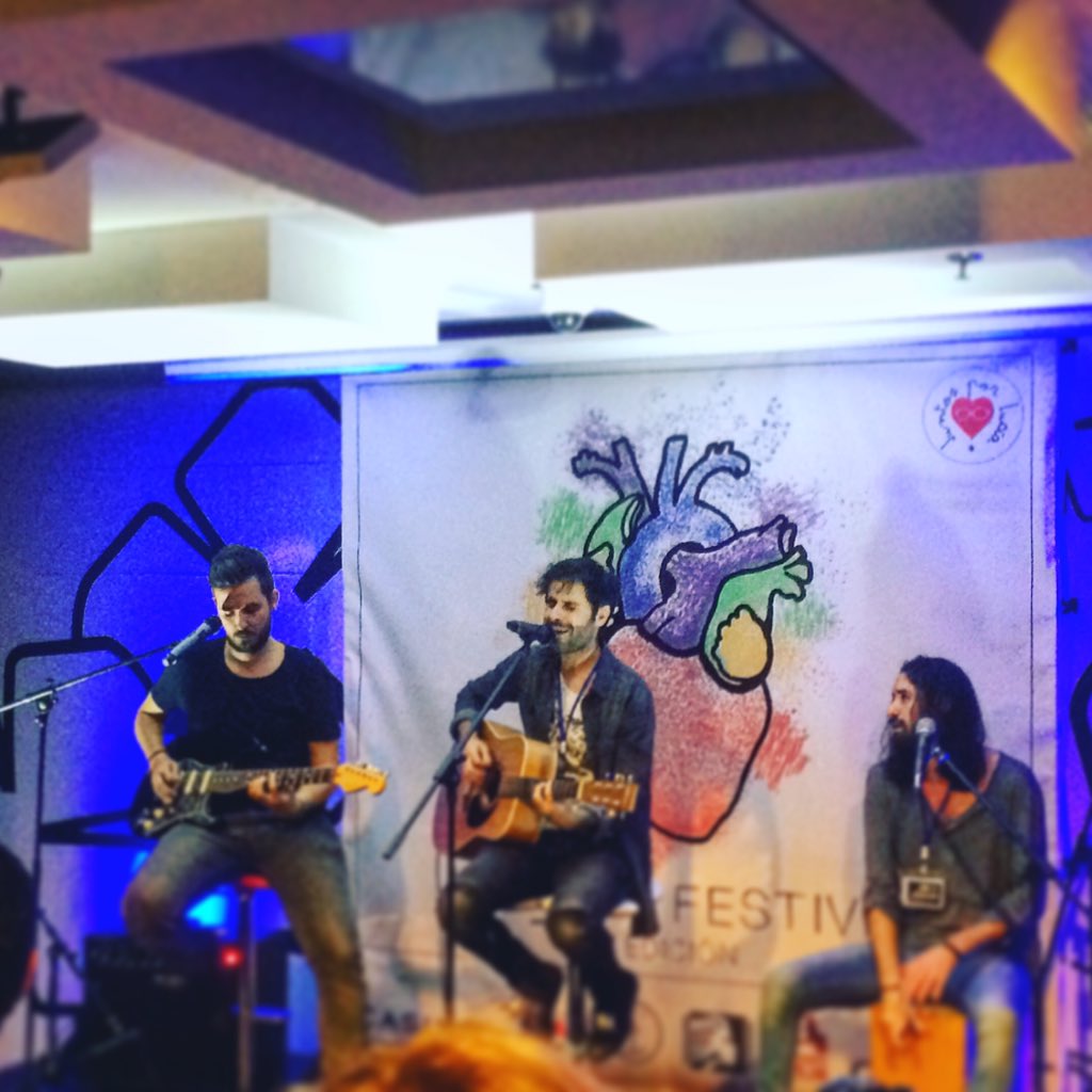 DoctorPitangu's tweet photo. Un placer haber colaborado de nuevo con @LatidosFest en su presentación en @casinovalencia! #conciertodecorazon https://t.co/i9XkMmgTm4