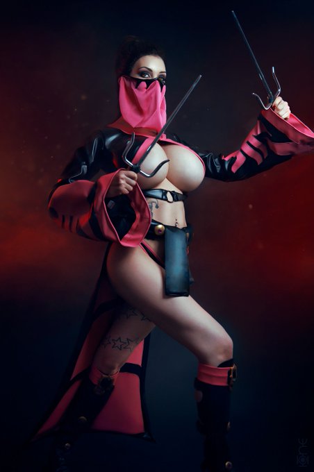 Get my #mileena print and a few others on my etsy store! #mortalkombat #cosplay #fetishmodel https://t<a href="/tag/mileena"class="tags">#mileena</a><a href="/tag/cosplay"class="tags"><span>#cosplay</span></a><a href="/tag/fetishmodel"class="tags"><span>#fetishmodel</span></a><a href="/tag/mortalkombat"class="tags"><span>#mortalkombat</span></a>