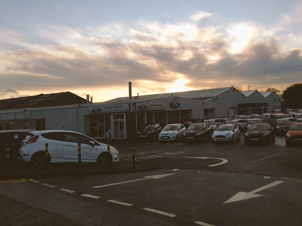 FordEdinburgh's tweet photo. Good morning from sunny Edinburgh https://t.co/7fEIPkVaAo