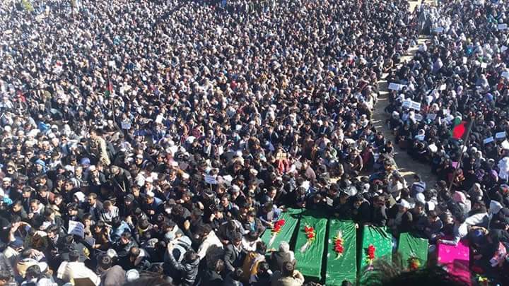 RohYakobi's tweet photo. People in my birth place, #Jaghori, take the beheaded #Hazaras to their final resting place. #Shukria #Hazarakilling https://t.co/GMIldy8dFb