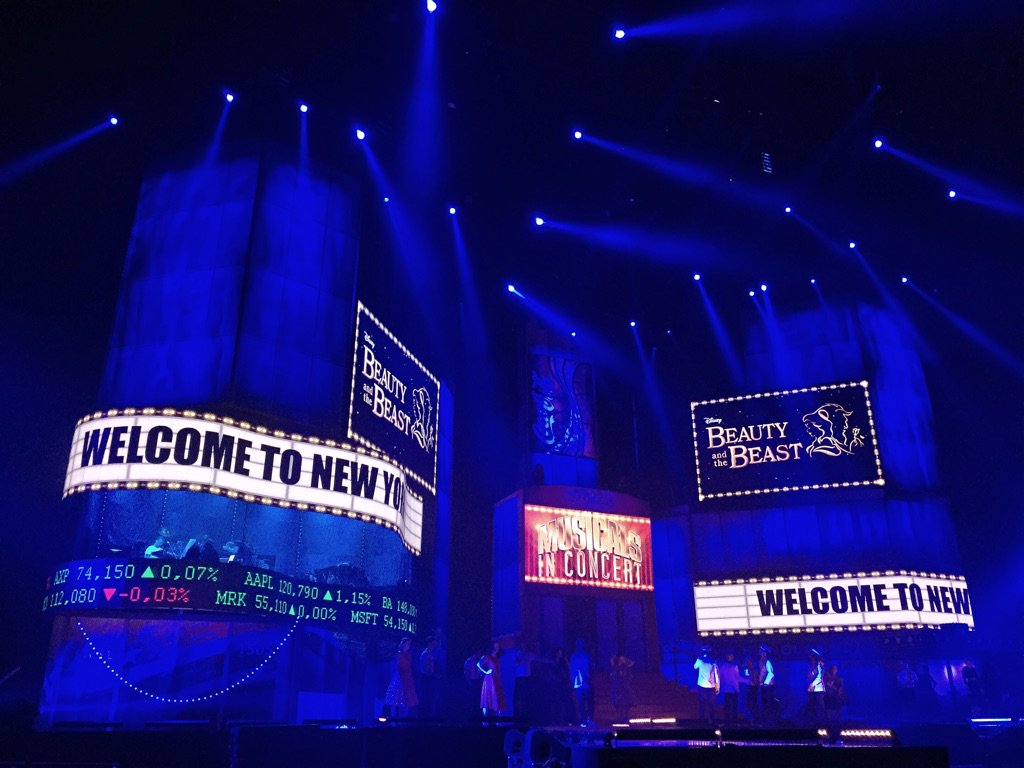 mauricewijnen's tweet image. #FirstLook at the gigantic @MiC2015NL set at @ZiggoDome. Come see us tonight &amp;amp; tomorrow! #MusicalsinConcert