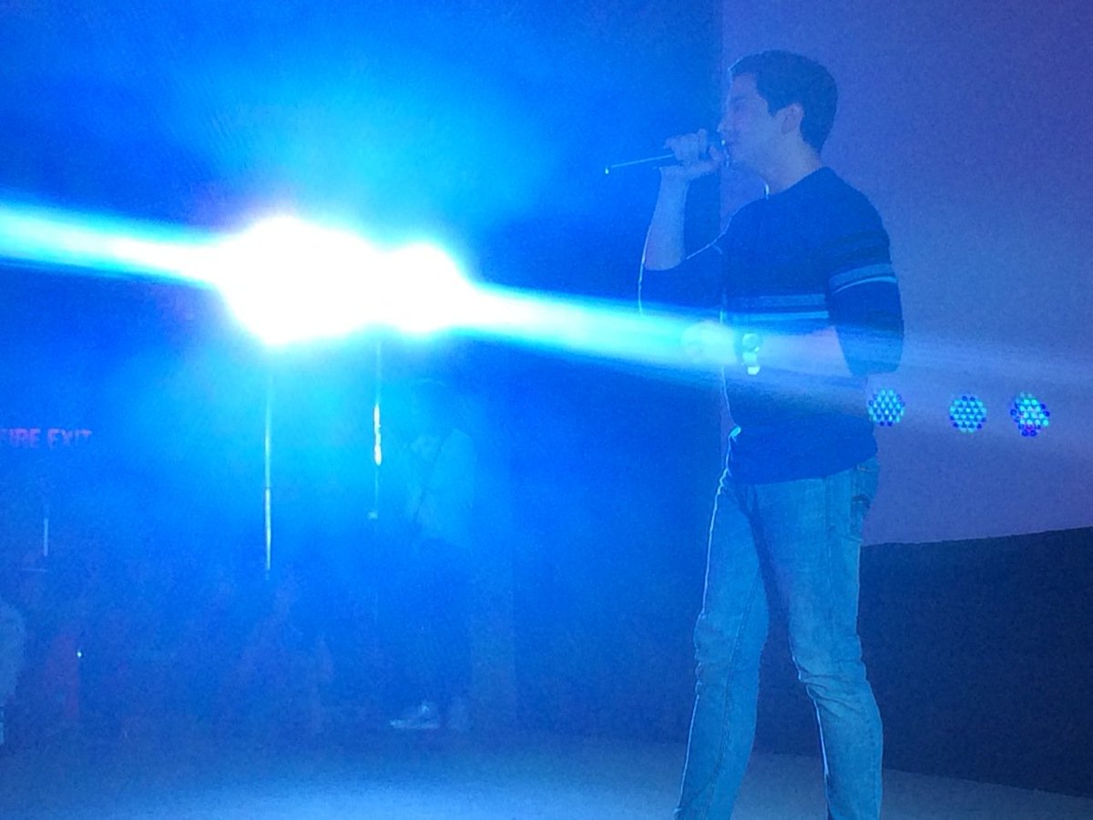 smsupermalls's tweet photo. #PambansangBae @aldenrichards02! #AldenatSMFairview @smcityfairview #AldenInSM #ALDUB17thWeeksary https://t.co/URNPQ5v7Hb