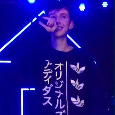 bombaflayout's tweet image. Troye Sivan