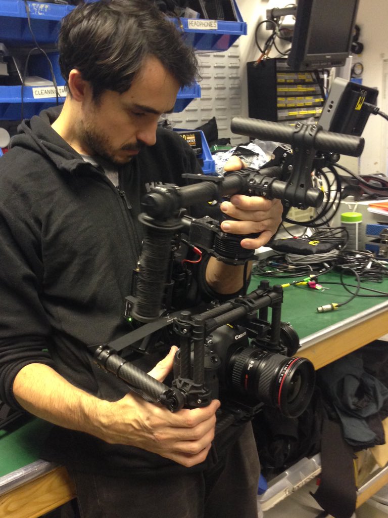 VI Rental tweet media