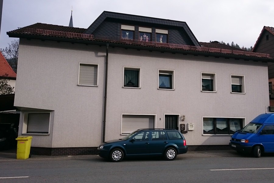 tv_oberfranken's tweet photo. #Babyleichen-Fund in #Wallenfels: Polizei hat am Mittag ein weiteres totes Baby gefunden https://t.co/UcTykkM15K https://t.co/PjQnZ3TxgJ