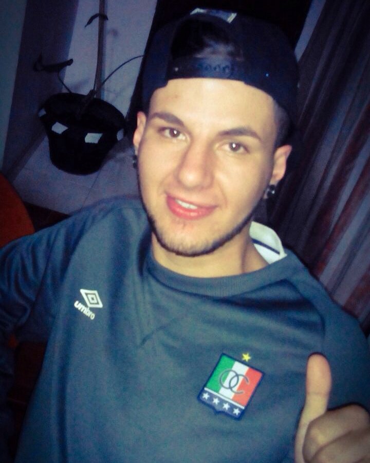 trianasoyyo's tweet photo. https://t.co/KZStcZlAOT