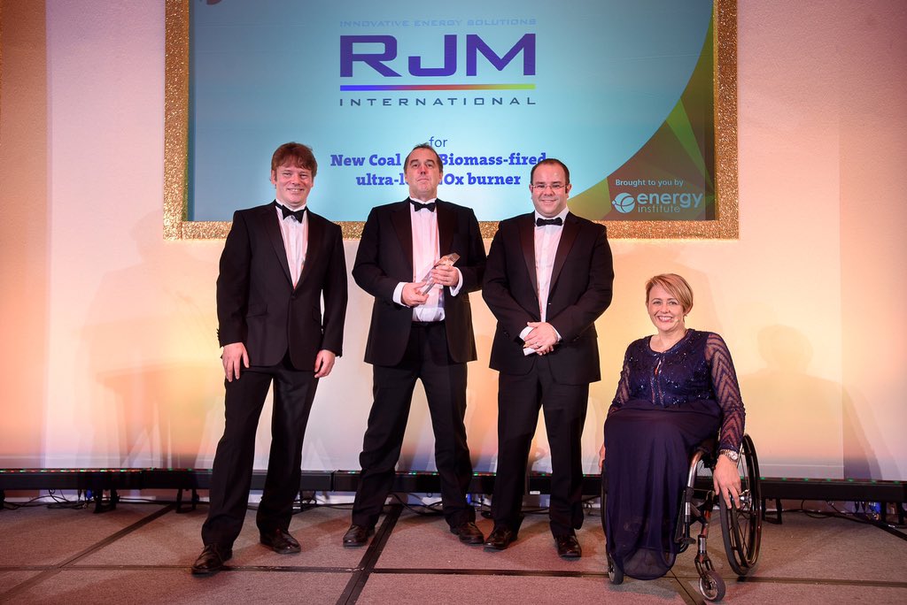 RJM delighted to receive the Innovation Award from the Energy Institute last night!