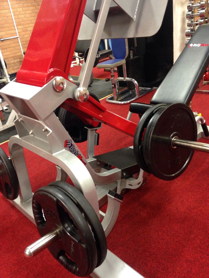 Our shiny new leg press! We can't wait for the other equipment to be delivered!#newgym #TRAXgym #Merthyr #Merthyrgym
