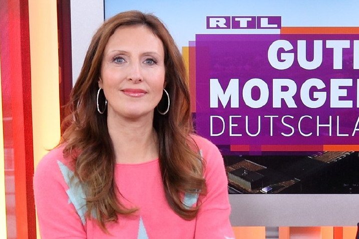 politikorange's tweet photo. Traumjob TV-Journalist*in? Roberta Bieling erzählt, wie sie RTL-Moderatorin geworden ist. https://t.co/Zqnjd6YfQV https://t.co/Z3QxWOOtd9