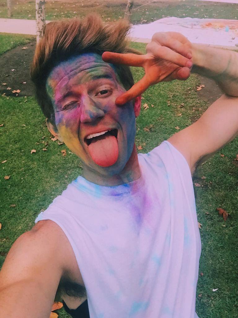 bombaflayout's tweet image. Ricky Dillon
