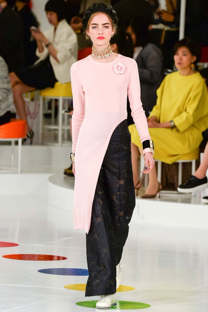 aargrara's tweet photo. 814 120180983840 - chanel resort 2016 more here.jpg  #ShopMyCloset https://t.co/pt0iuf6FMl