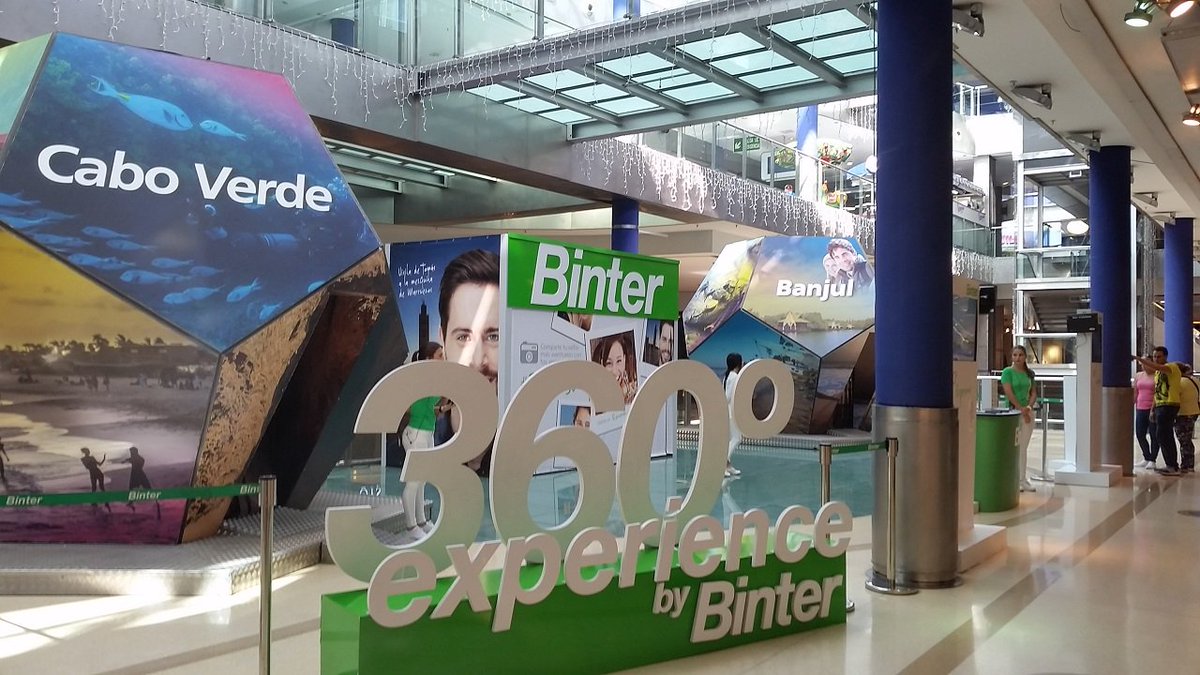 BinterCanarias's tweet photo. Ya puedes vivir la experiencia #Binter360 en el @cc7palmas. Viernes y sábado de 10 a 22 h. Domingo de 12 a 20 h. https://t.co/gt1sYs5824