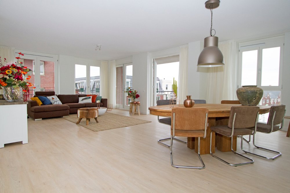 Waddinxveen's tweet photo. Diverse nieuwe modelwoningen kun je bezoeken in #waddinxveen. Maak snel een afspraak.

https://t.co/WxbUQ0lOzF https://t.co/8W2NC9EAAD