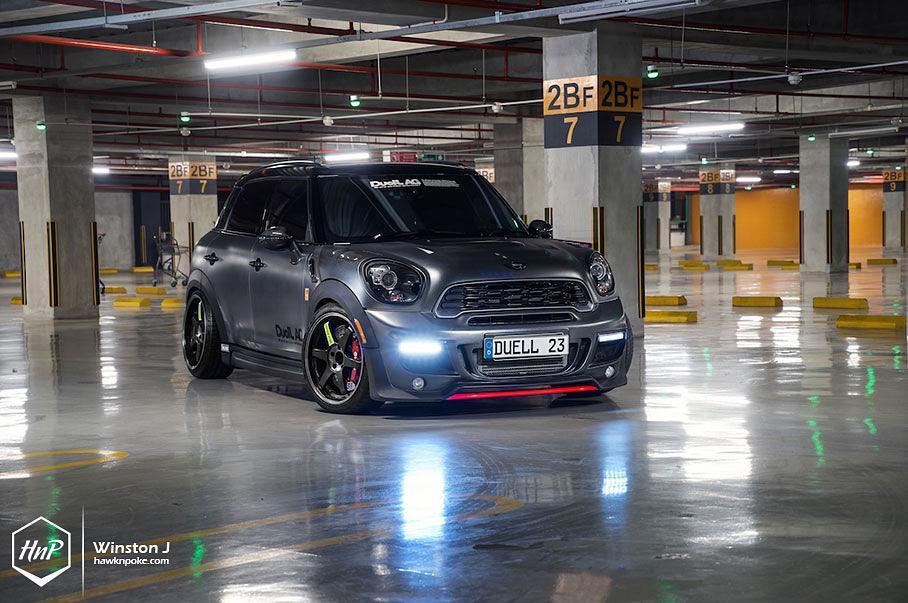 It's the fighter breed 👊💥 @duellag_id Countryman now live on our site!
#hawknpoke pic by @winstonjauri
#DUELLAG #MI…