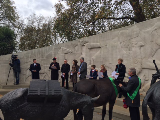 Remembering the animals which gave and continue to give their lives in war and areas of conflict. #AnimalsInWar <3