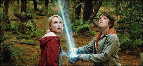 yourfavemovies's tweet photo. bridge to terabithia (2007) https://t.co/4RXZBrTZSf