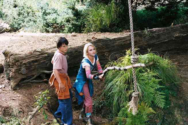 yourfavemovies's tweet photo. bridge to terabithia (2007) https://t.co/4RXZBrTZSf