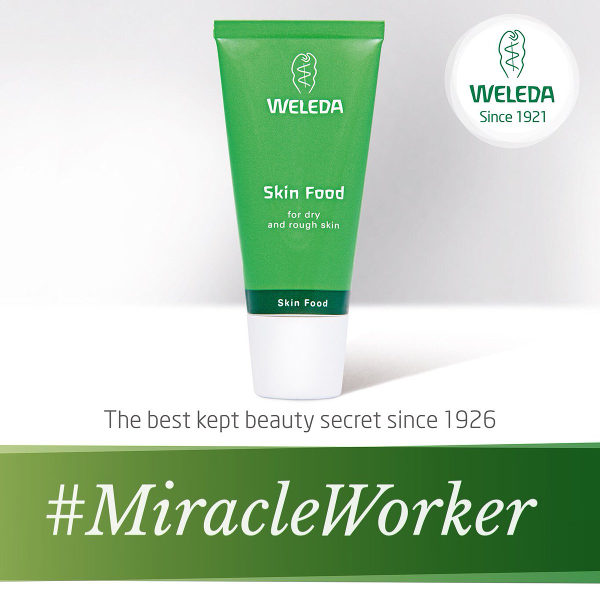 WeledaUK's tweet photo. Wonderful to see @emmagracebailey of @wgsn crushing on our very own #MiracleWorker.

https://t.co/DwTKa46NI5 https://t.co/XIo3pkN99h