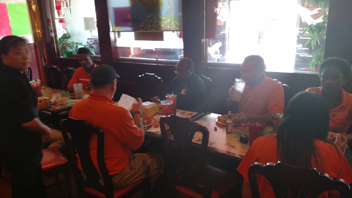 jasteadhamthd93's tweet photo. Eating up the safety @dsmithTHD93 2902n Jackson https://t.co/wVjtcFFXtr
