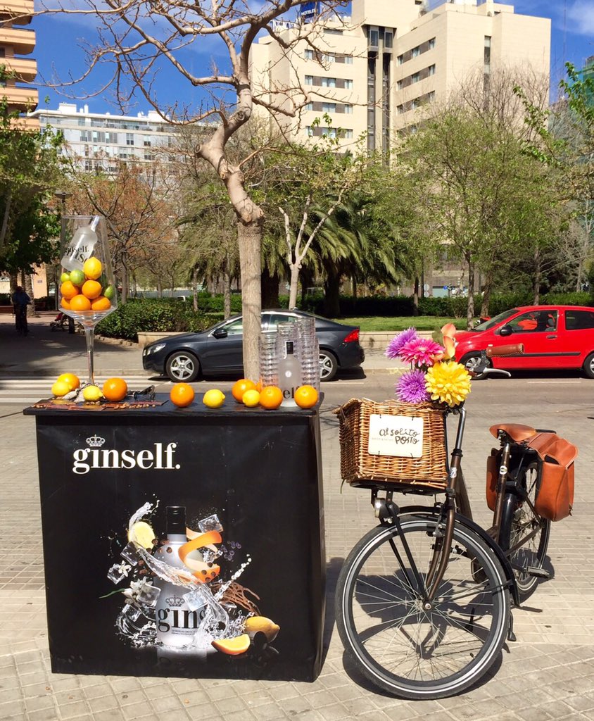 Ginself y #Maratón?Combinación perfecta para correr más!@YOSOLITOMODAINF <a href="/bodegasgargallo/">Bodegas Gargallo</a> <a href="/miguerausell/">Miguel Angel Rausell</a> @GinClub_es