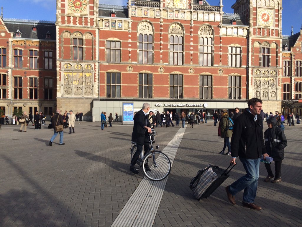 Vandaag en morgen opnames voor het nieuwe e-zine met Hans Vugts! #hohahero #hospitality