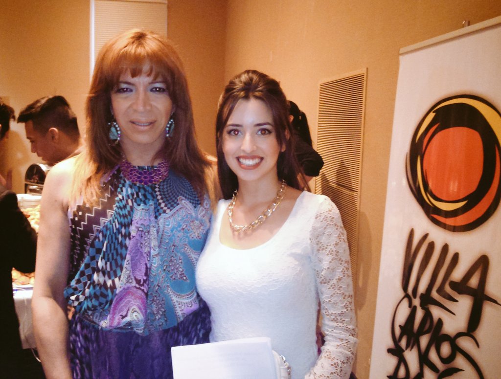 milycantelmi's tweet photo. Gracias @lizytagliani por la buena onda! Todos los éxitos para el show de este verano, TU show! 😊👏 @cptvok https://t.co/BRIJ35ebPL