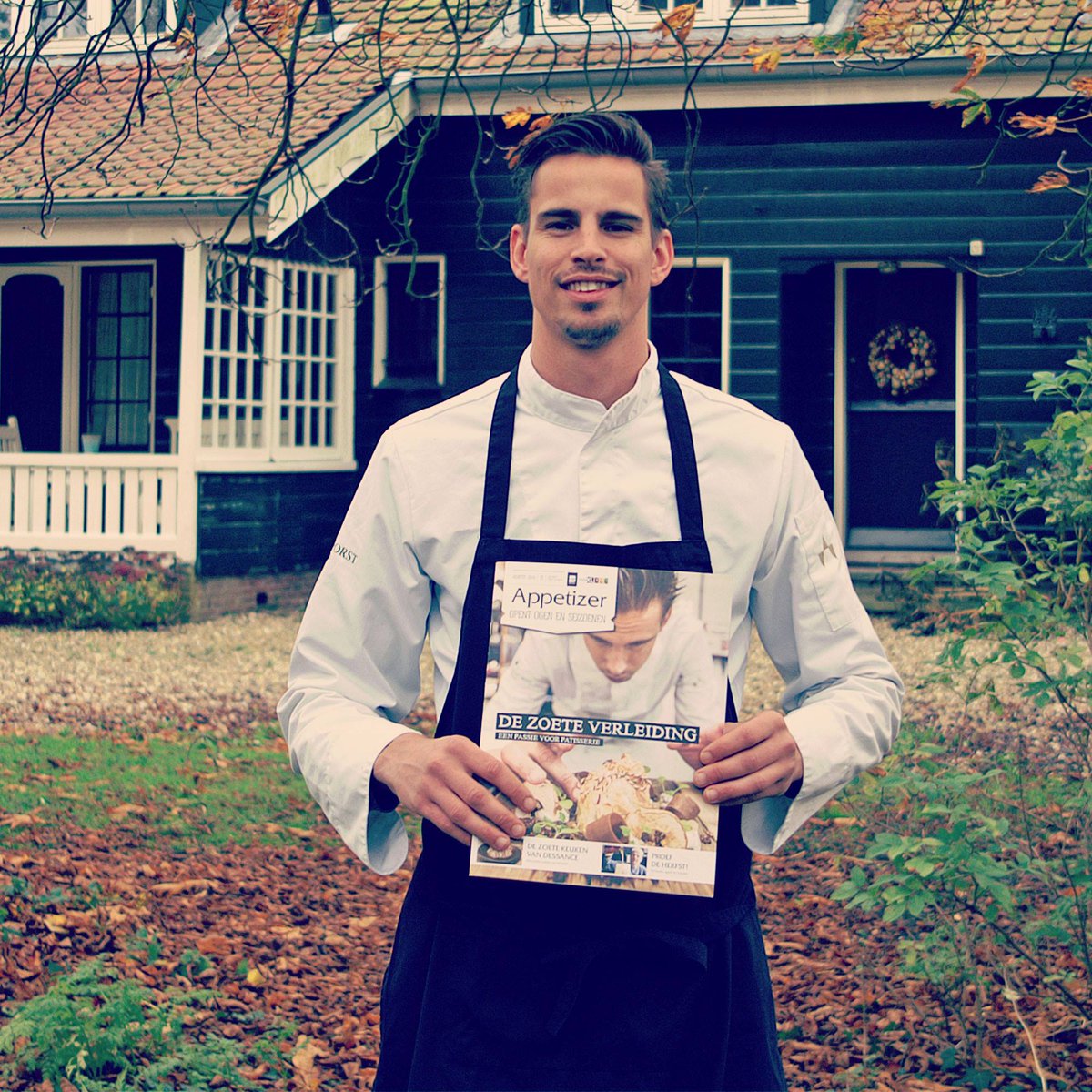 Olmenhorst's tweet photo. Onze chef kok Rinse staat op de cover van de herfsteditie van @DeliXL's Appetizer. Daar zijn we best trots op! https://t.co/a0VammIJpQ
