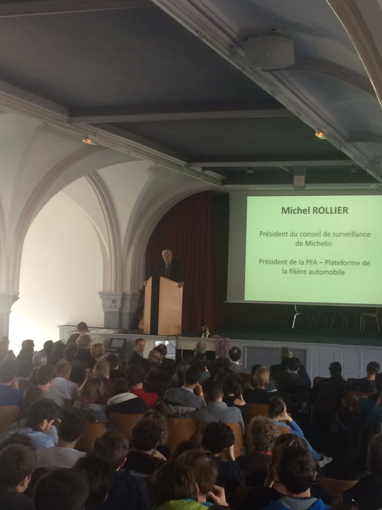 Ouverture des pitchs #festinnov2015 par Michel Rollier président du conseil de surveillance de <a href="/Michelin/">Michelin</a> <a href="/FestInnov/">FestInnov</a>