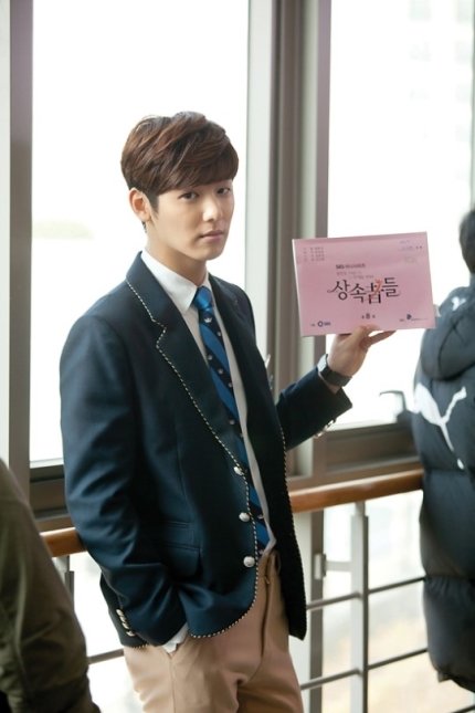 TheDramaKorea's tweet image. Si rangking 1 SMA Jeguk vs Si rangking 1 SMA Sevit.