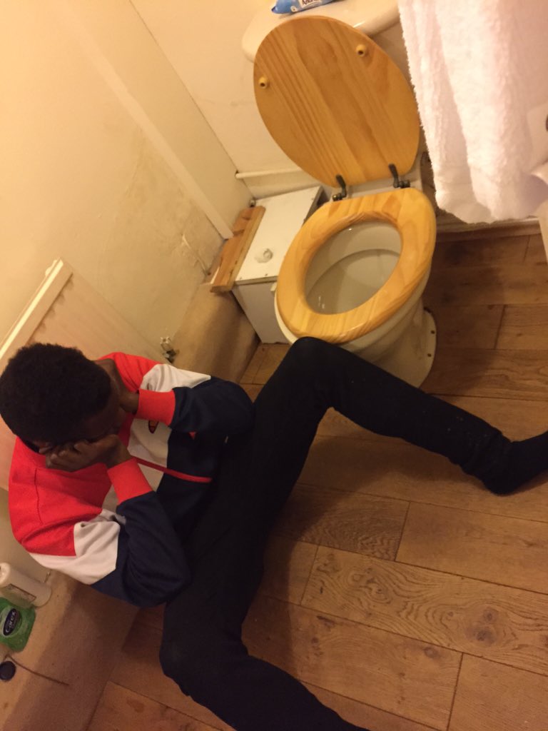 nathhaslam's tweet photo. @WANDEAFRO happy birthday lad, have a gooden #chunderking https://t.co/q0Q1R5GjkA