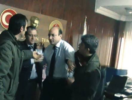 nedimsener2010's tweet photo. Operasyon gazetecileri ZAMAN'cılar, Ahmet Altan, Yasemin Çongar!! İlhan Cihaner beraat etmiş duydunuz mu???? https://t.co/CkITAXAezs