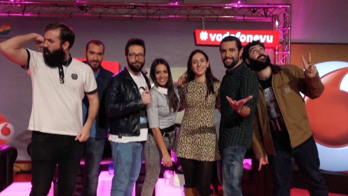 Sois muy craks... <a href="/vodafoneyu/">Vodafone yu</a> . Lo más monguer de la radio hoy desde #Elche 
<a href="/DaniMateoAgain/">Dani Mateo 🤘🏼</a> eres lo más