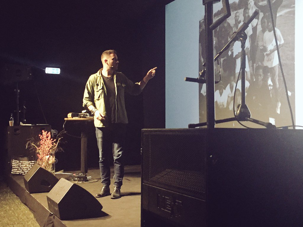 cs_sut's tweet photo. @brynmooser telling stories through virtual reality. Now at F:ACT CONFERENCE #cphdox https://t.co/prlfzGLyn1