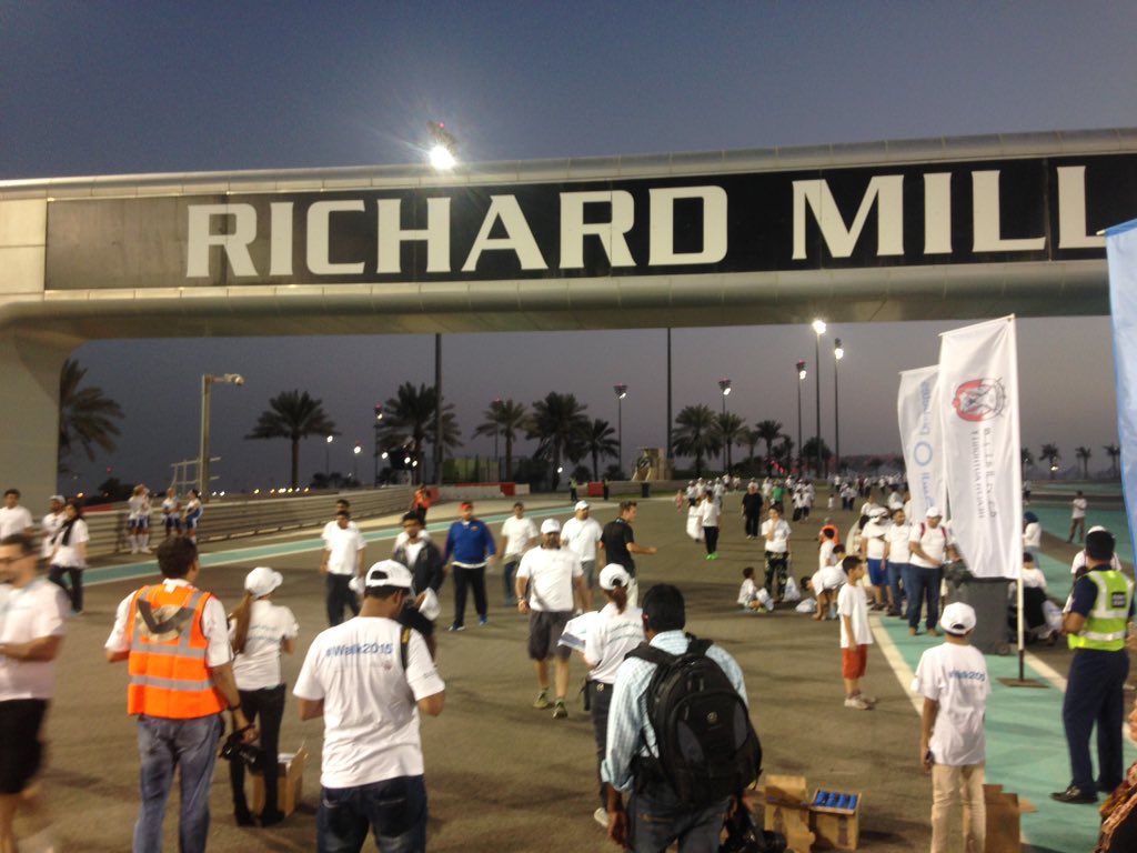 ICLDEC's tweet photo. Our fantastic participants are starting to come across the finish line. Well done. #walk2015 #WalkWithMeUAE https://t.co/tIFbOQoKYP