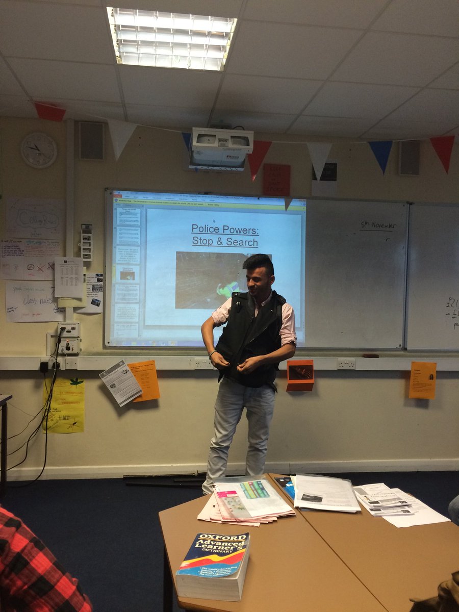 ealingMPS's tweet photo. #PCStyles completed talks with ESOL students @EHWLC around personal safety and police, very positive audience https://t.co/OwrxsVZqlv