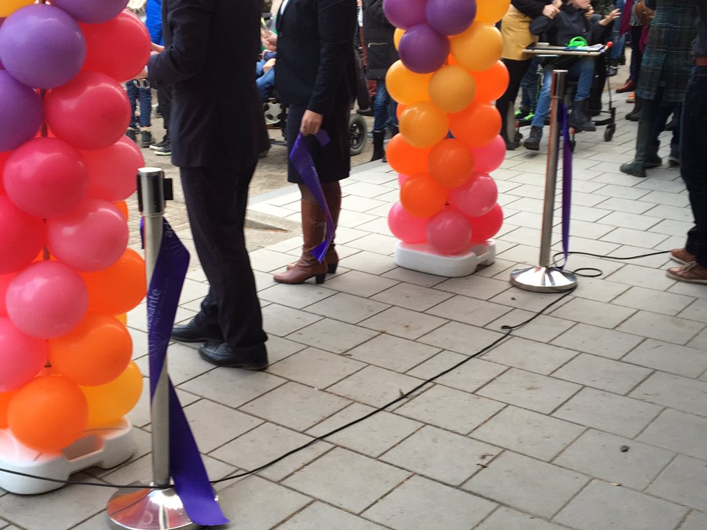 CarrolTerleth's tweet photo. Gedeputeerde Marleen van Rijnsbergen en wethouder Bert Dauven openen #Adelantezorg kinderen officieel https://t.co/um0u9AcLfW