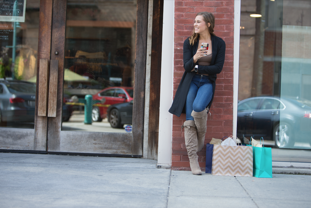 casestationusa's tweet image. Two weeks ’til #BlackFriday…the start of holiday shopping. What’s on your list? #MakeACase #DareToBeDifferent