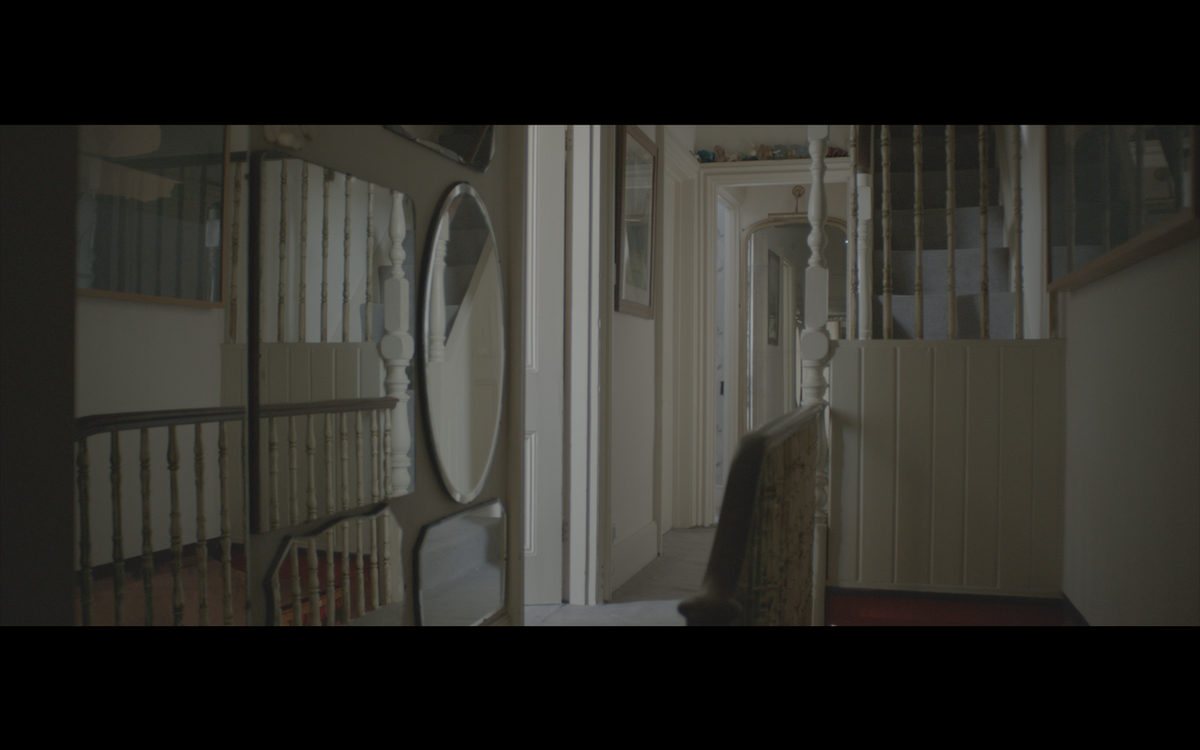 LMannersFilm's tweet photo. Stills of my favourite sets from @Cuttings featuring @_AprilPearson https://t.co/ruotuMB9ja