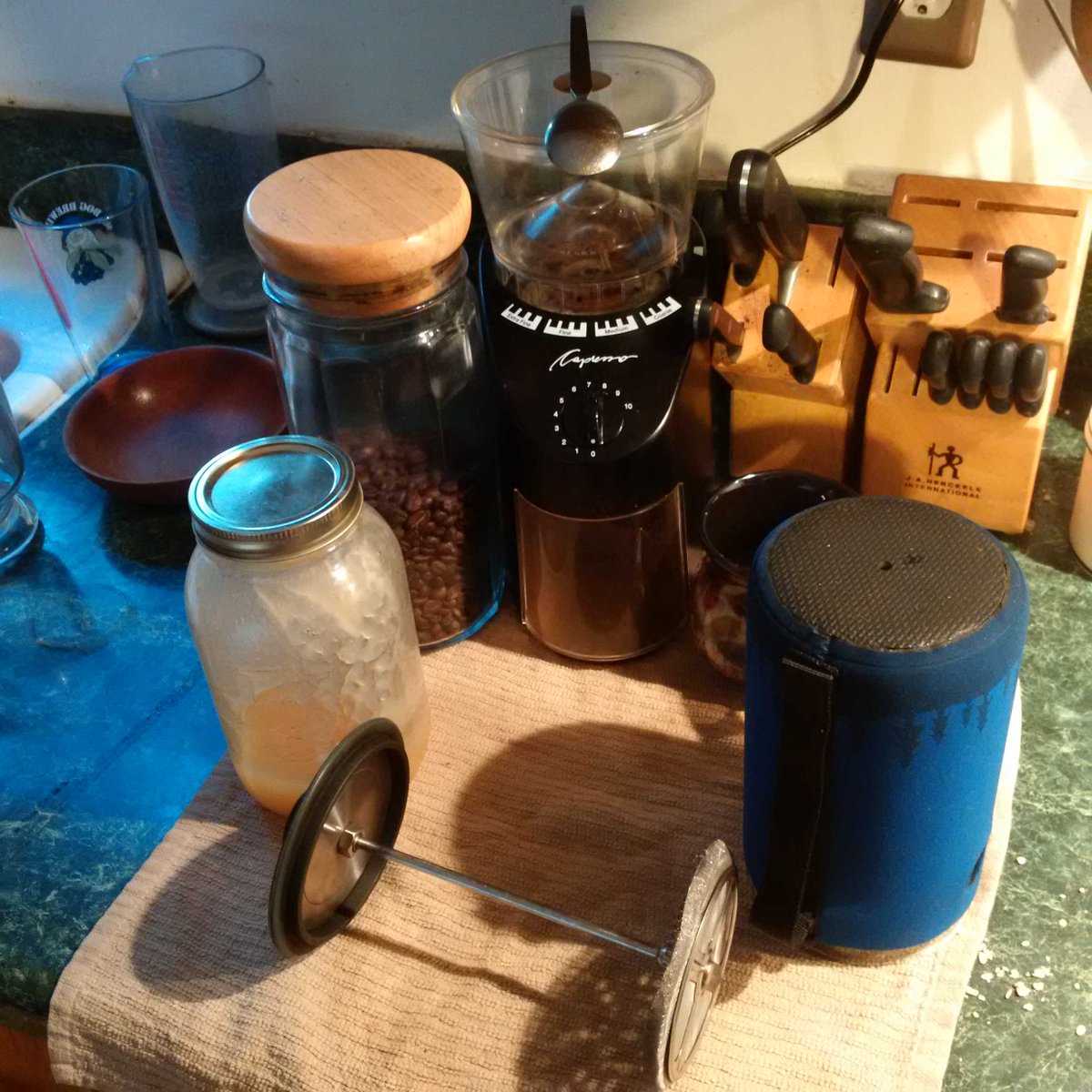 NMwinegal's tweet photo. #morningcoffee #tableau #spoiled #princess. Every morning hubby spoils me https://t.co/JUNpBmV6Fk
